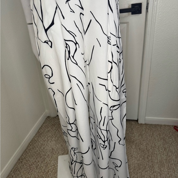 Unbranded Black and White Abstract Jumpsuit Size M. #322 - Picture 6 of 17